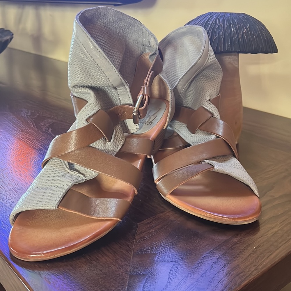 Liz Mooz shoes